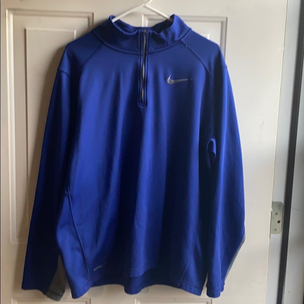 Men’s NIKE Therma-Fit Half Zip Sweatshirt size XL
